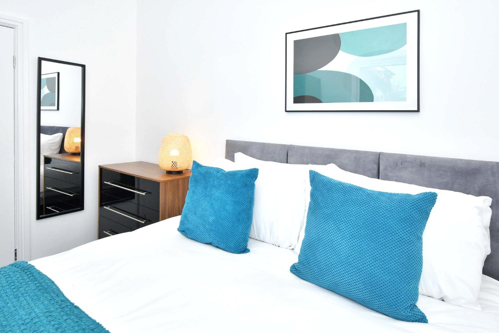 Gilman House By Truestays - 4 Bedroom House In Stoke-On-Trent Etruria Eksteriør bilde