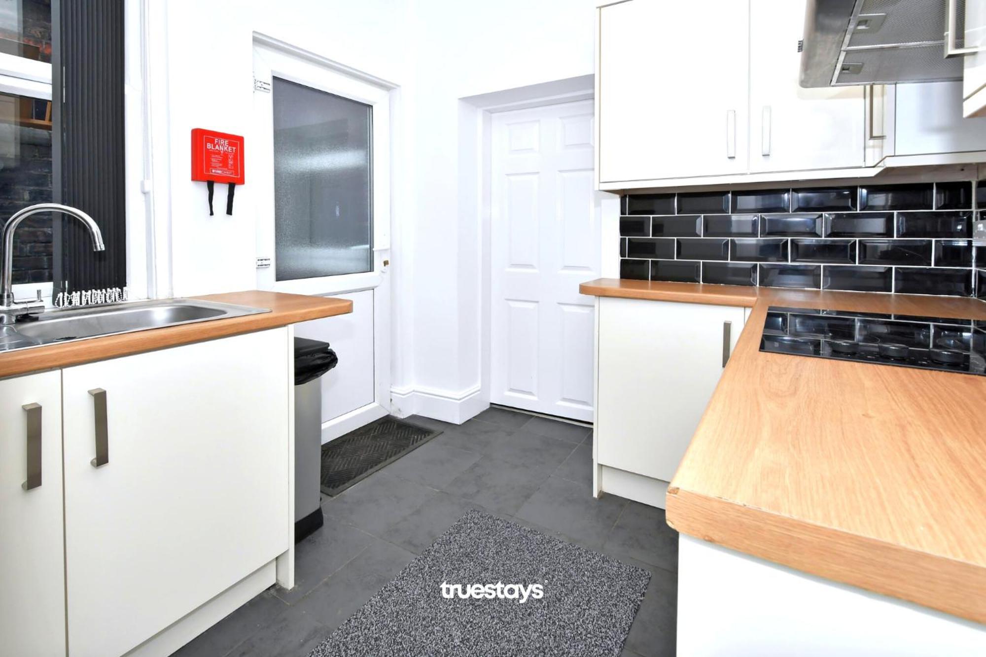 Gilman House By Truestays - 4 Bedroom House In Stoke-On-Trent Etruria Eksteriør bilde