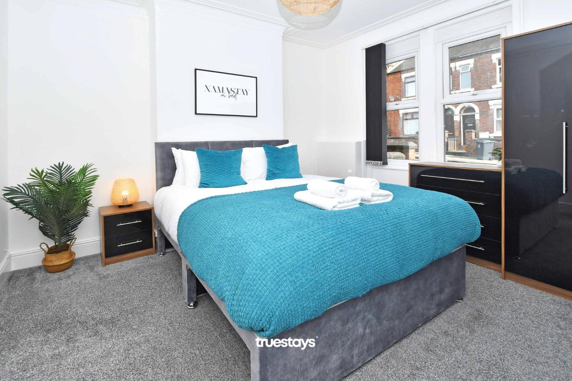 Gilman House By Truestays - 4 Bedroom House In Stoke-On-Trent Etruria Eksteriør bilde